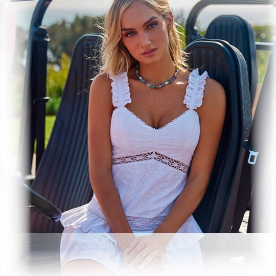 How to Choose the Perfect White Bikini for Your Honeymoon