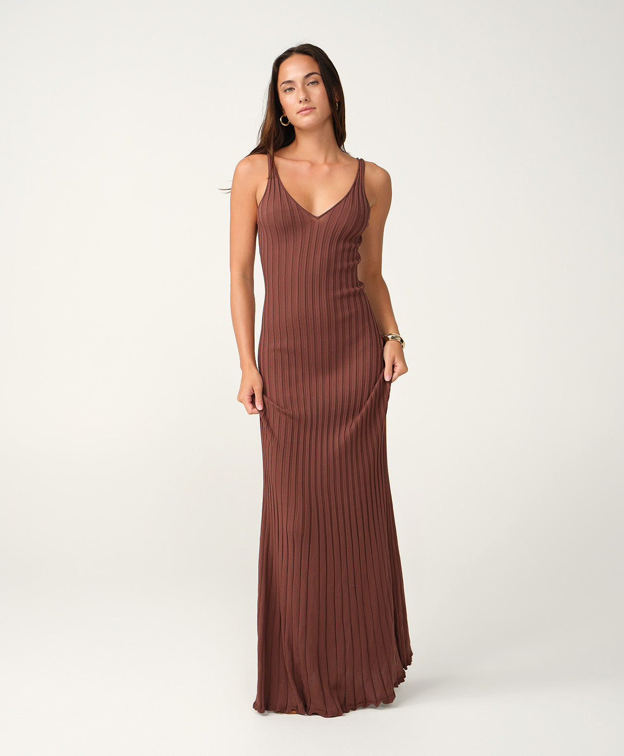 Sunlit Cocoa Autumn Dress in soft ribbed fabric with V-neckline and flared hem